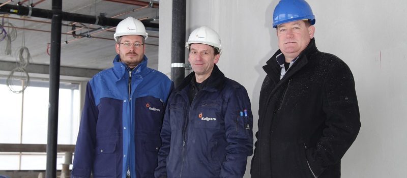 Medewerkers van Kuijpers en Hydroscope op een bouwterrein